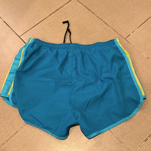 3 shorts bundle - Picture 2 of 7